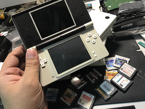 DSi-Unknown-Proto-1.png
